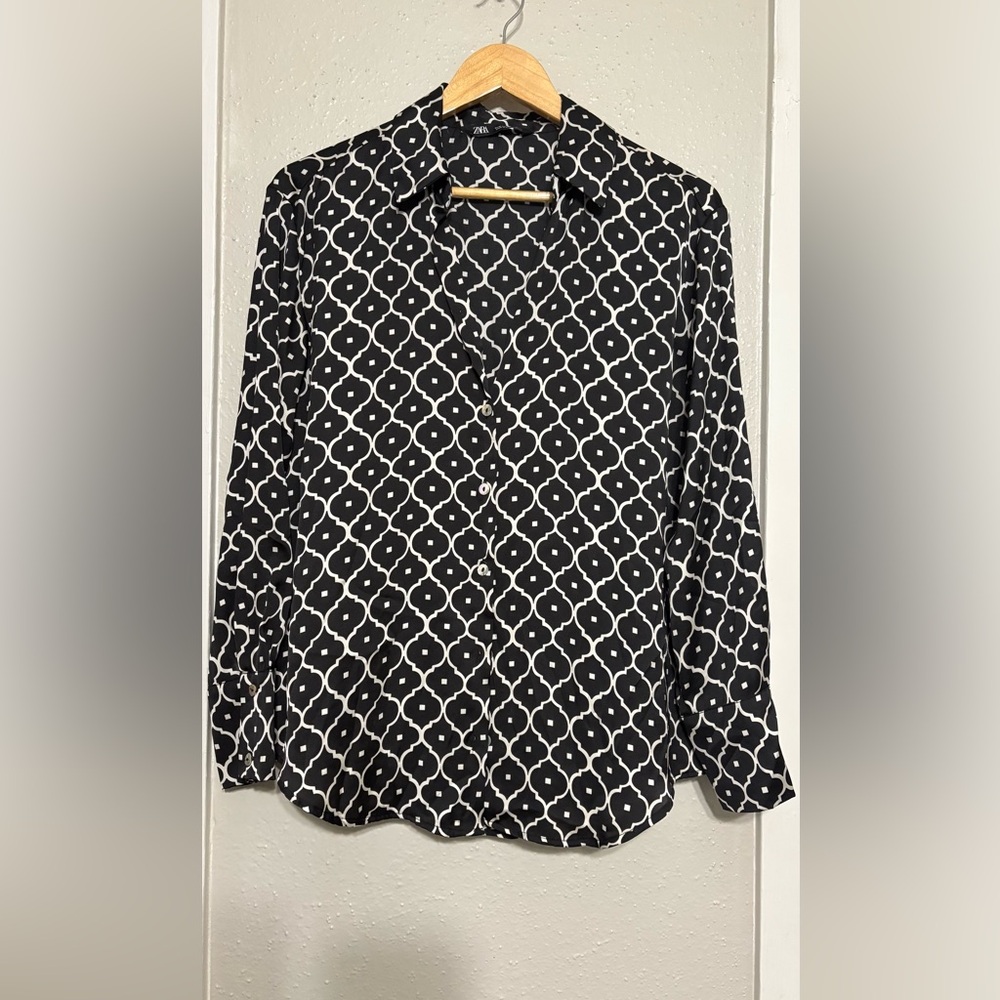 Zara Black and White Geometric Button Down Shirt